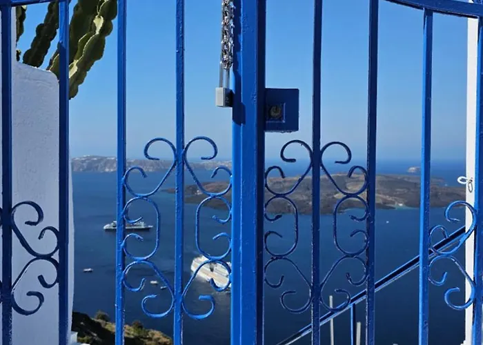 بيت للعطل Cactus Cave House On The Caldera