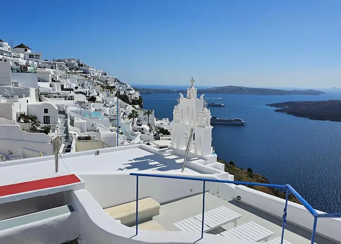 Cactus Cave House On The Caldera