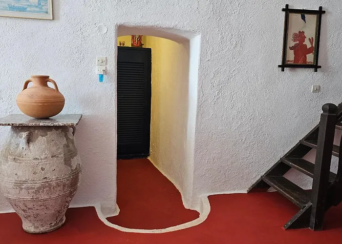 Dom wakacyjny Cactus Cave House On The Caldera